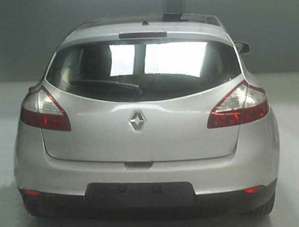 renault-megane-2009-06.jpg