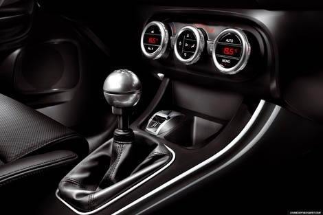 Alfa-Romeo-Giulietta-2010-chico1