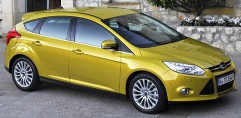 Ford-Focus_2011_03