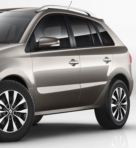 Renault-Koleos_2012_chico3